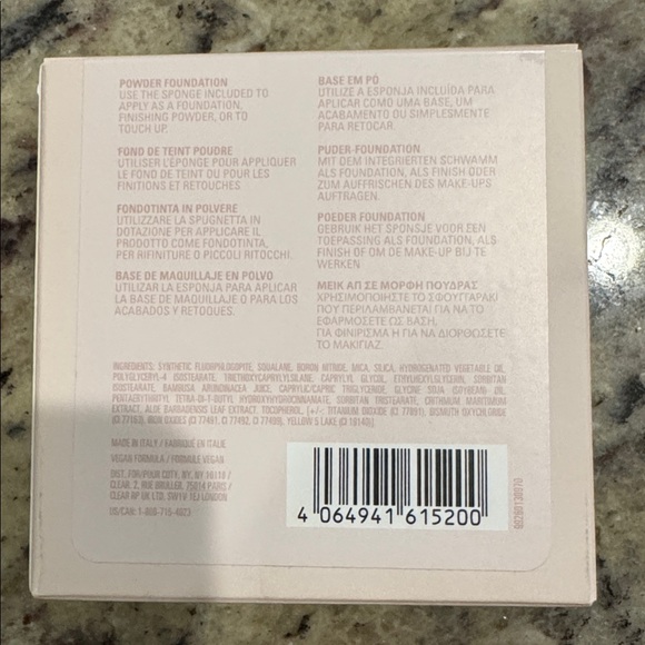 2WN Compact Powder Foundation - Picture 7 of 8